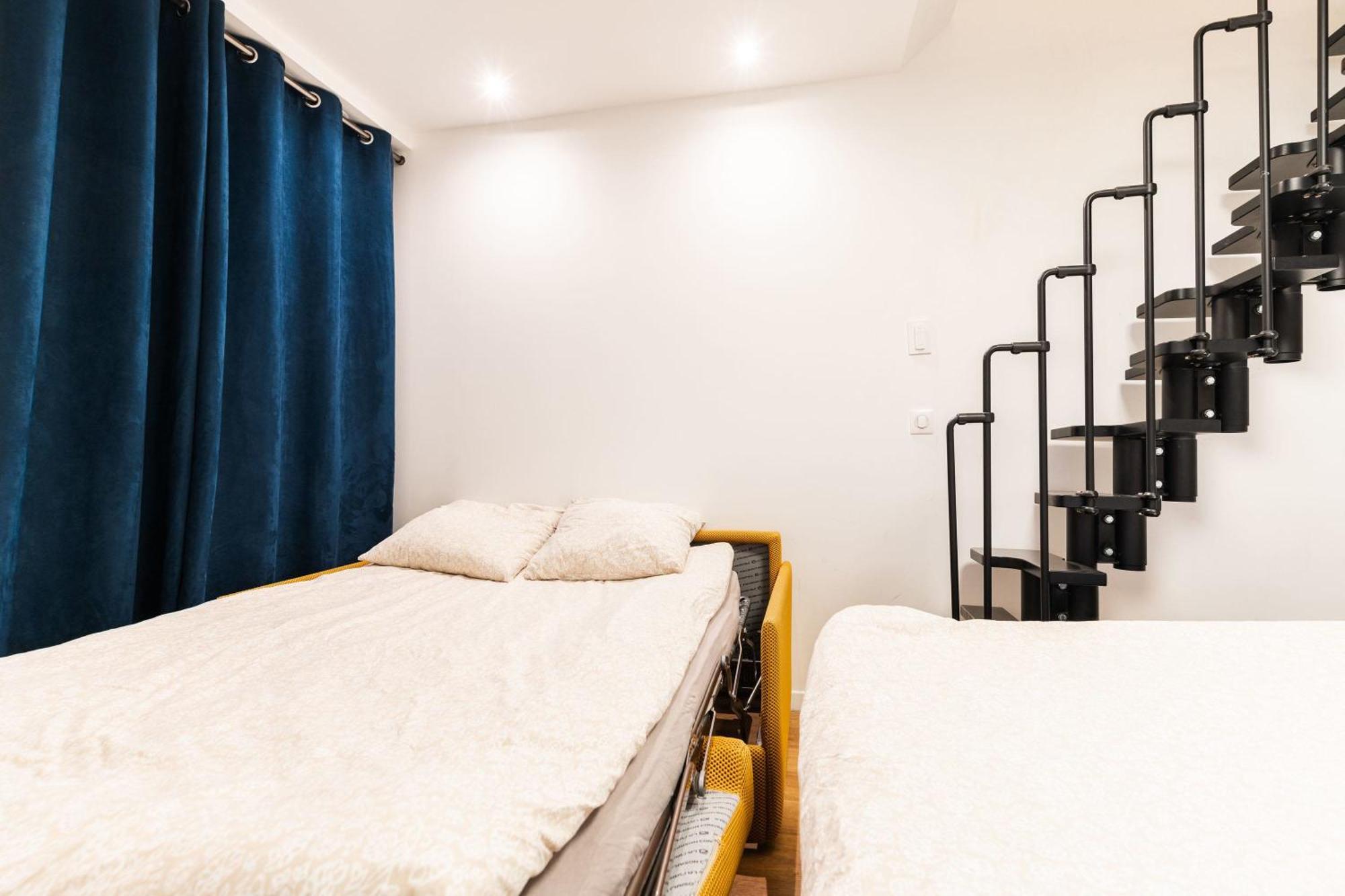 Loft 4 Bedroom Montmartre Pigalle Ac By Lcc Agency Paris Exterior photo