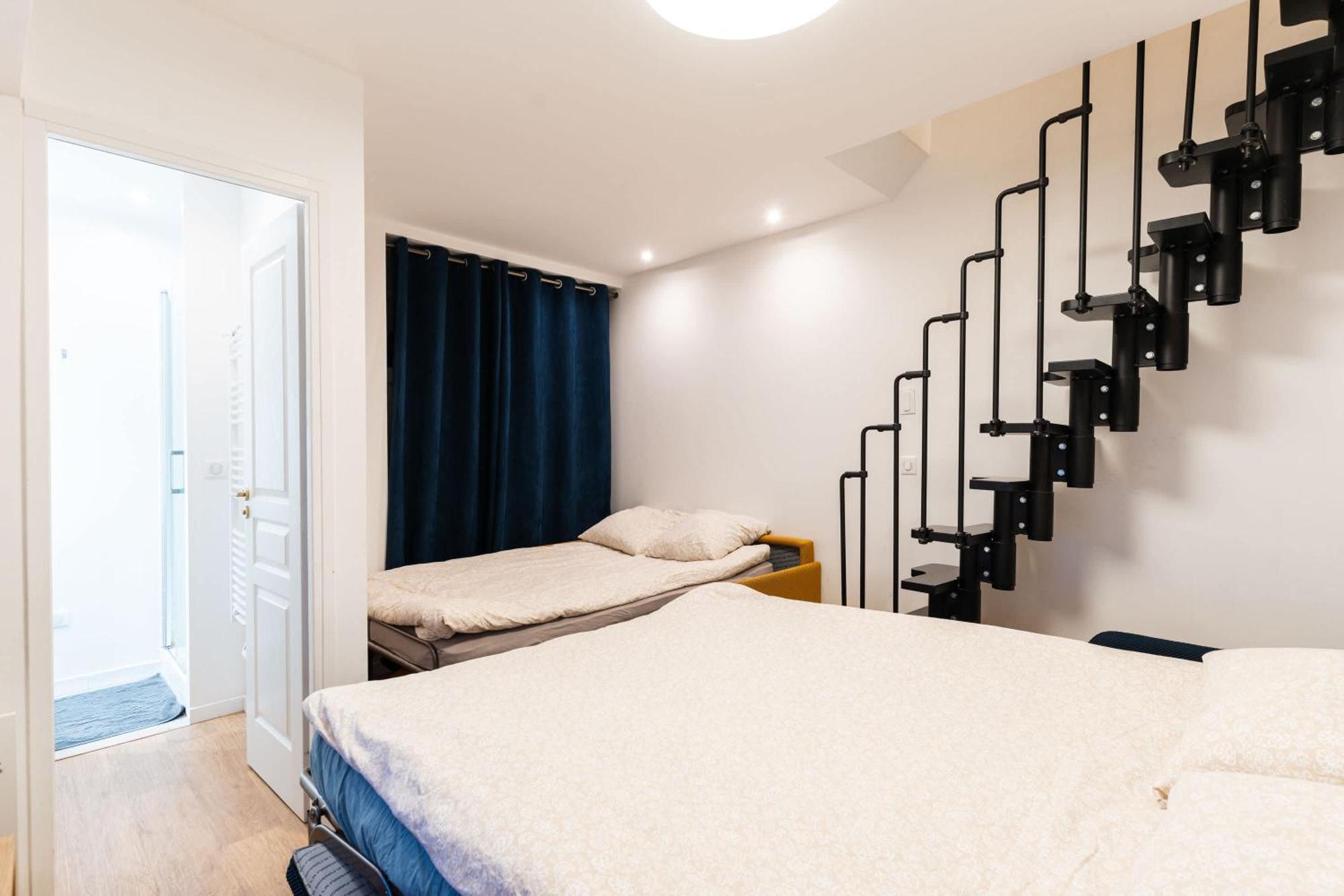 Loft 4 Bedroom Montmartre Pigalle Ac By Lcc Agency Paris Exterior photo